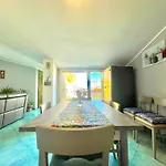 דירה Bellevue Vacation בארי סארדו